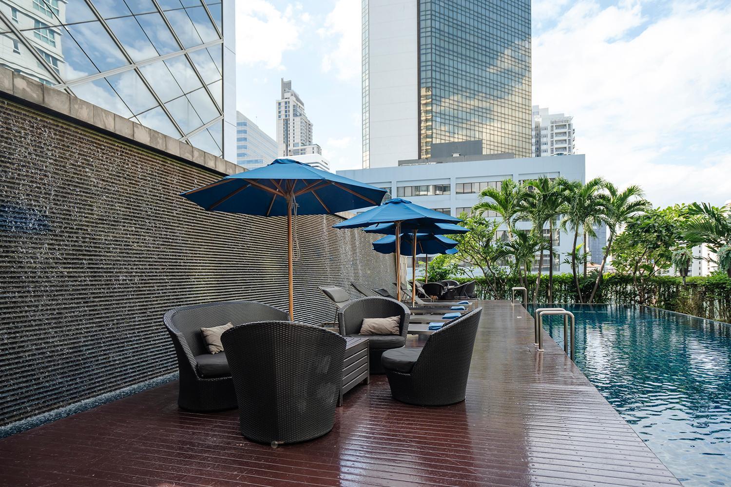 Отель Hilton Bangkok Grande Asoke Экстерьер фото